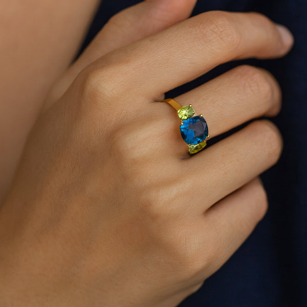 ANILLO TOPACIO LONDON BLUE Y OLIVINO ELSIE
