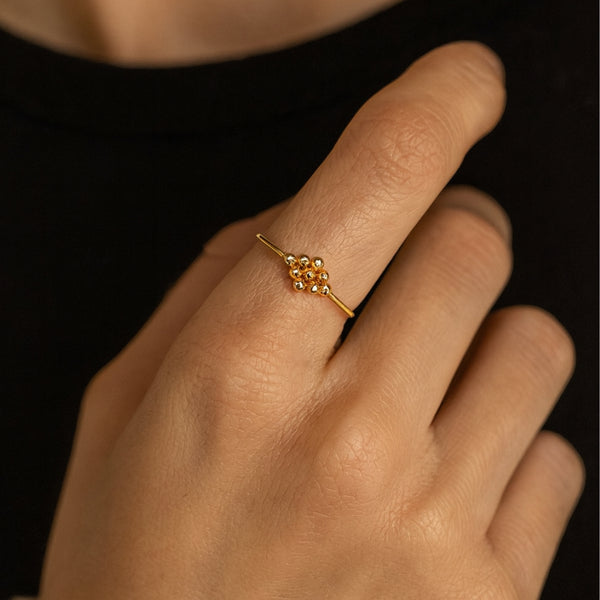 ANILLO BOLITAS ROMBO ANTICA