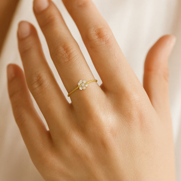 ANILLO CON CIRCONITAS OKSANA