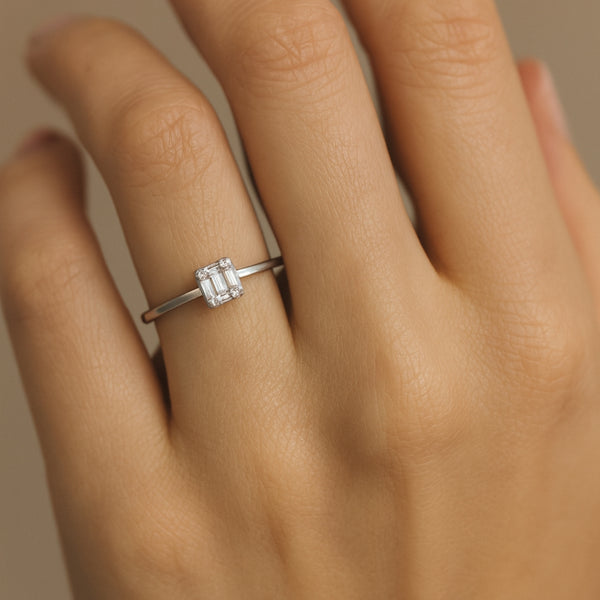 ANILLO CON DIAMANTES STELA