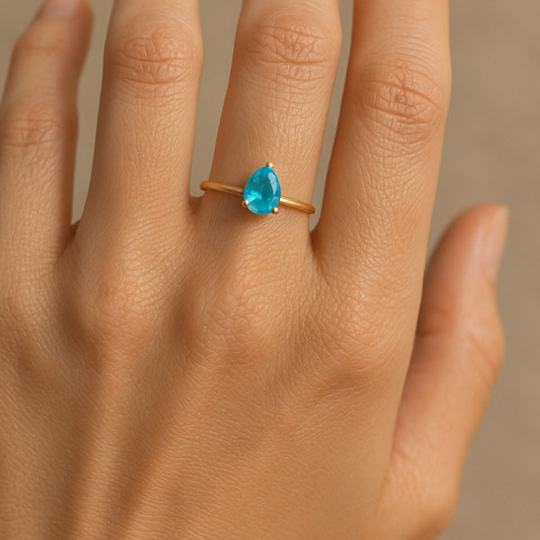 ANILLO CON TOPACIO AZUL LEONIE