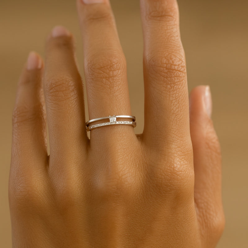 ANILLO DOBLE CON CIRCONITAS SILKE