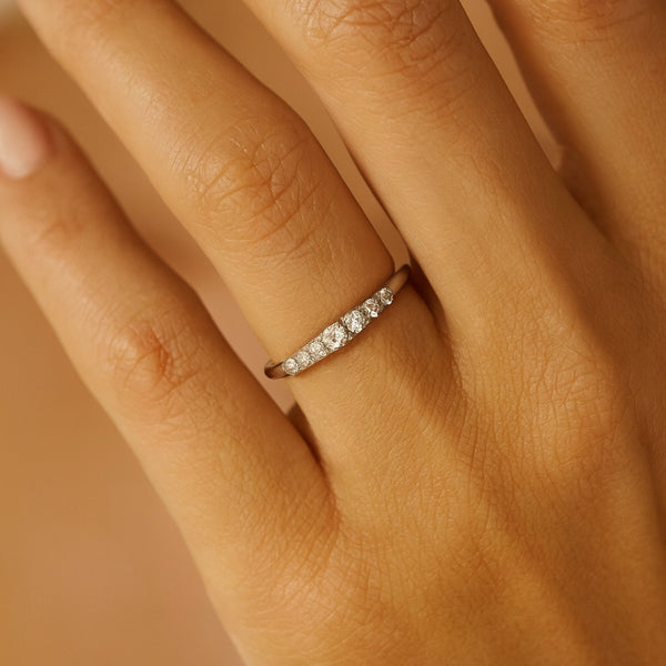 ANILLO CON DIAMANTES ZORAIDA