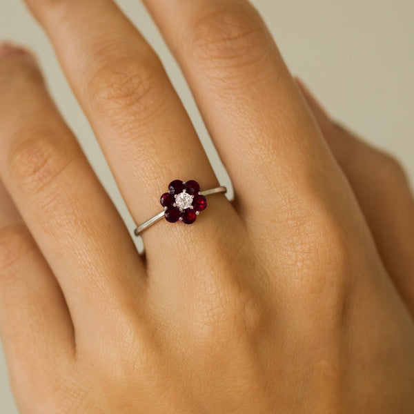 ANILLO FLOR CIRCONITAS ROJAS Y BLANCAS MAHSA