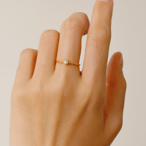 ANILLO SOLITARIO CON CIRCONITA RASHIDA
