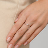 ANILLO SOLITARIO CRUZADO DIAMANTE 0.020 QUILATES ALLY