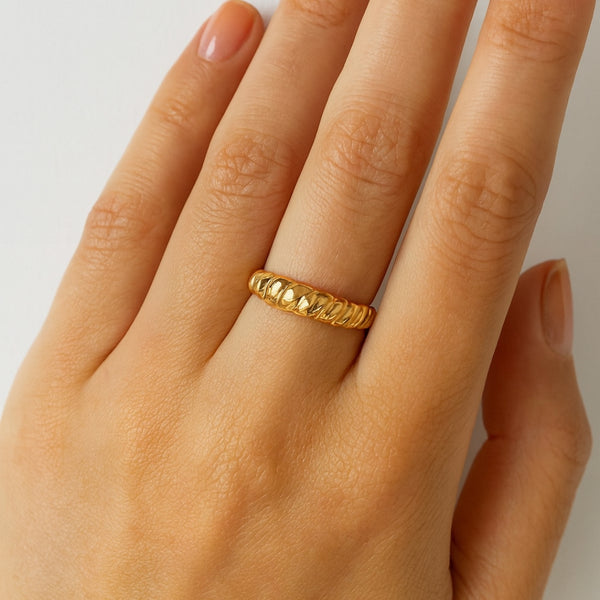 ANILLO LISO CROISSANT