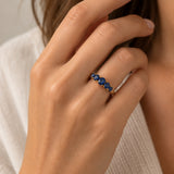 ANILLO CINCO ZAFIROS EN DEGRADADO