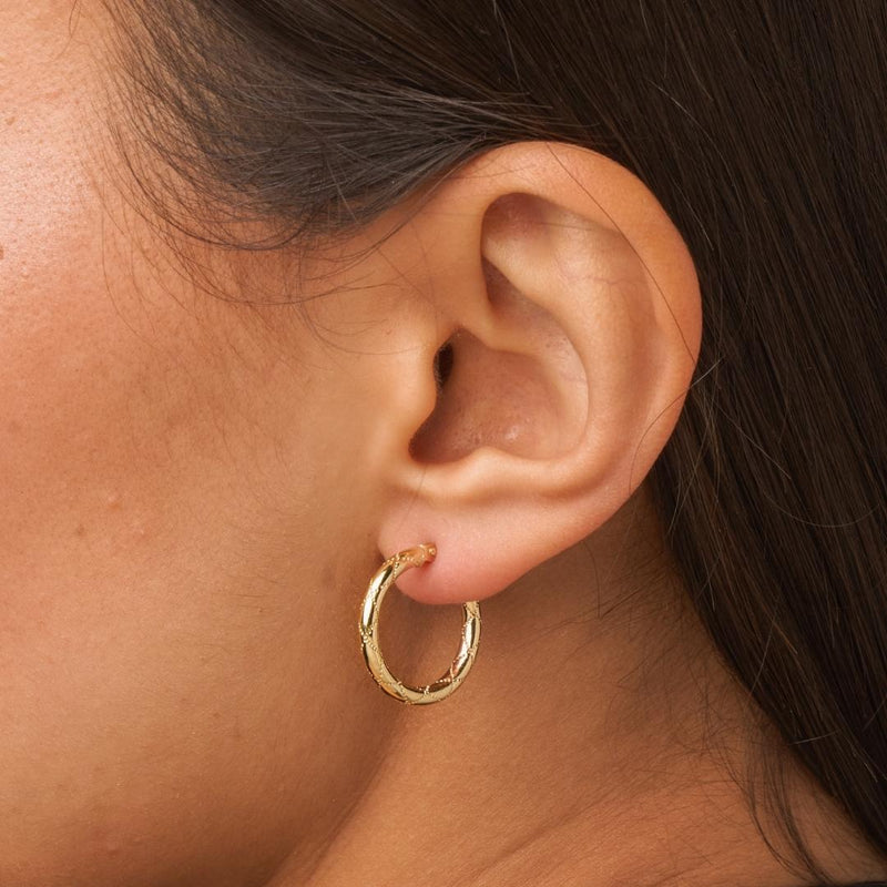 Aros Oro 18kt dibujo Ofelia