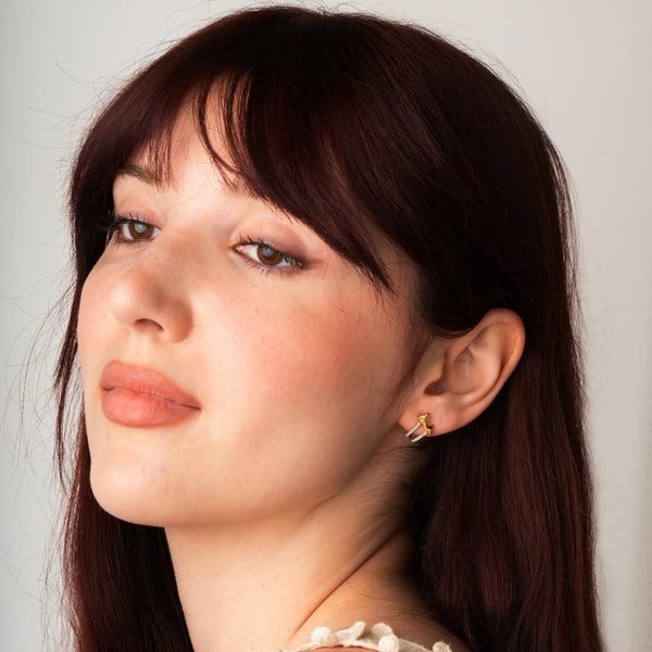 Pendientes Oro 18 kilates flechas con circonitas Damaris