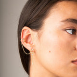 Piercing/pendiente oreja Oro 18kt cruz y cadena earcuff helix Olena