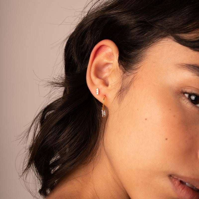 Piercing oreja Oro 18kt con circonitas en garras Janet