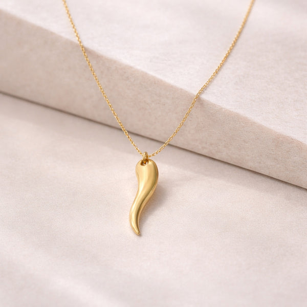 Horn Pendant Uzma
