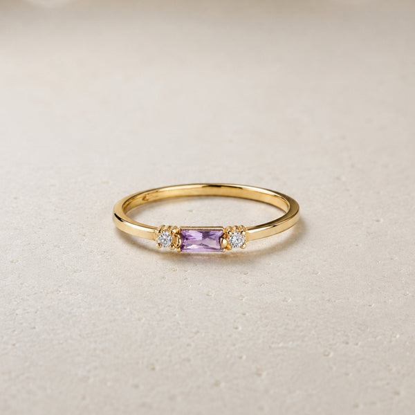 Thin vertical ring with amethyst and white cubic zirconia stones