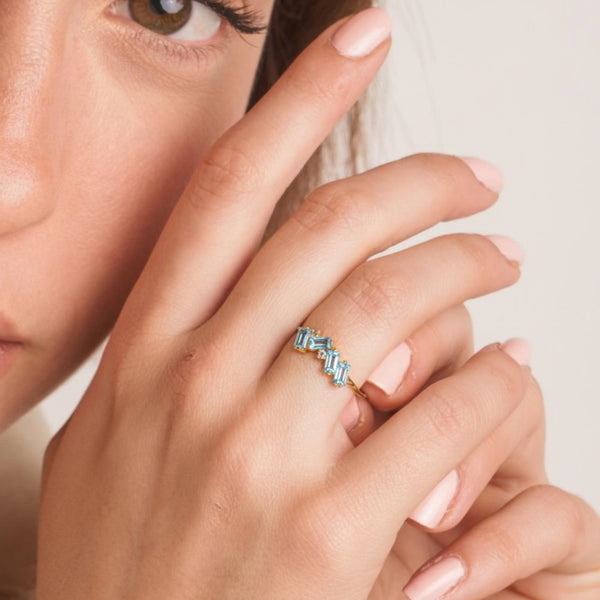 ANILLO TOPACIOS AZULES Y CIRCONITAS TAHLIA