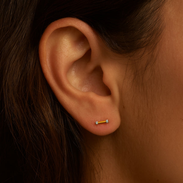 PIERCING OREJA BARRA CON CIRCONITAS DANIKA