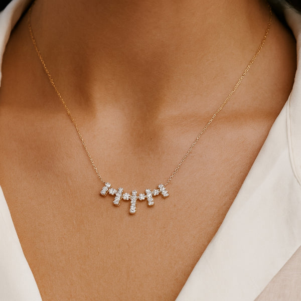 COLLAR BANDAS CON CIRCONITAS DENISE