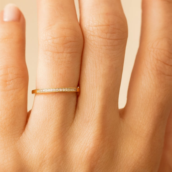 ANILLO MEDIA ALIANZA CON DIAMANTES 0.060 QUILATES KALEY