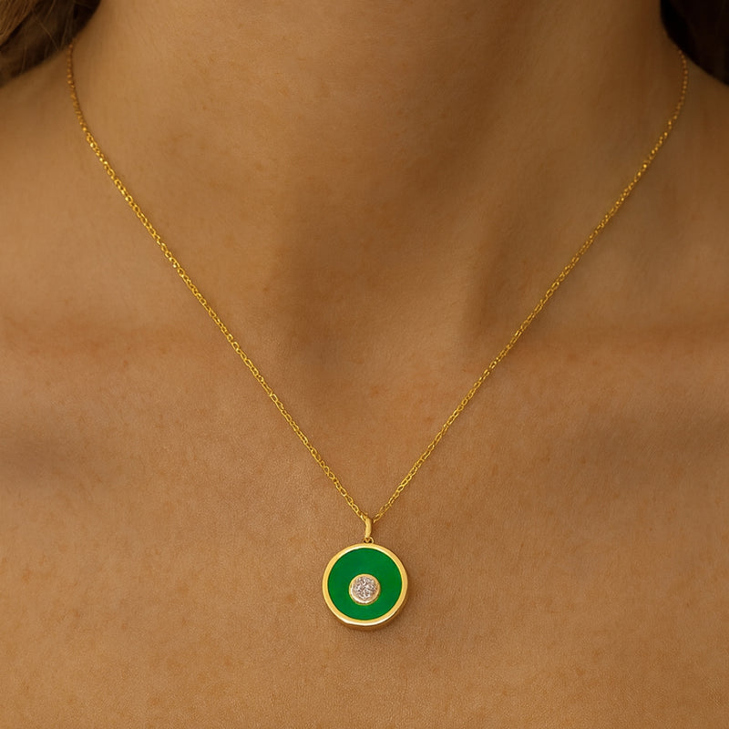 COLGANTE ESMALTE VERDE CIRCULO CON DIAMANTES METIS