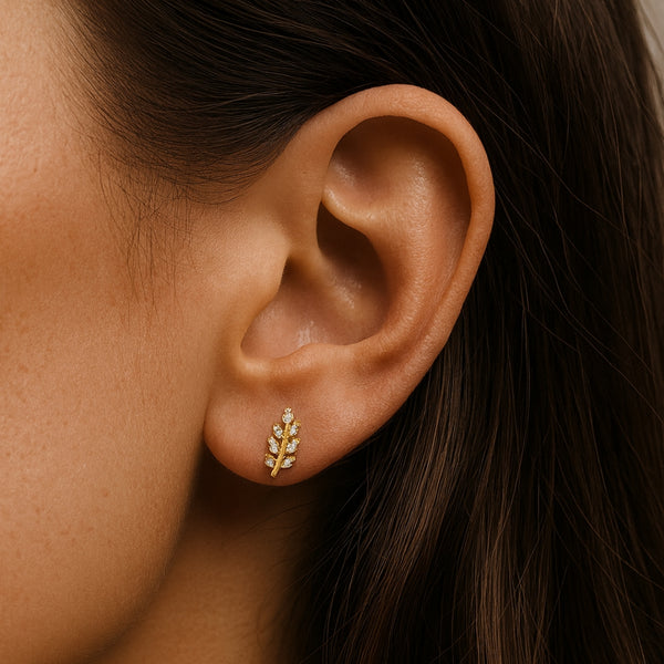 PENDIENTES HOJAS CON CIRCONITAS NEVENKA