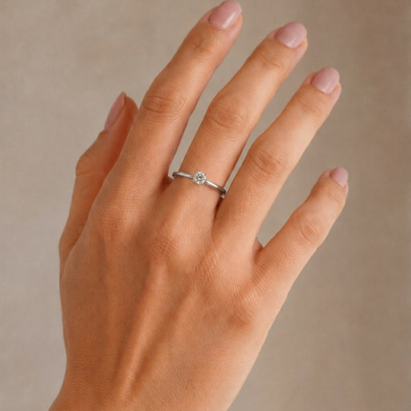 ANILLO SOLITARIO DIAMANTE CREADO BRILLANTE 0.37 QUILATES CERTIFICADO IGI