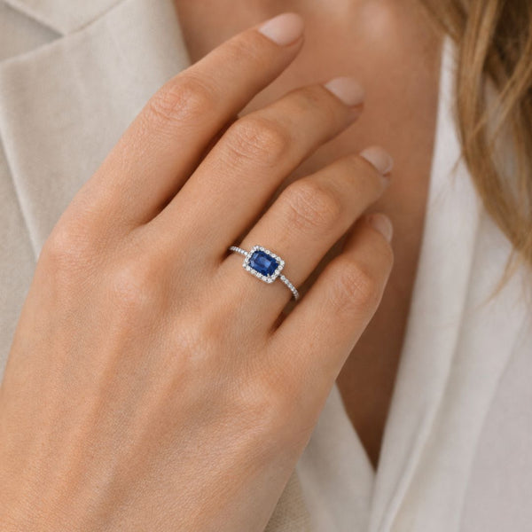 ANILLO ZAFIRO BAGUETTE Y DIAMANTES