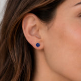 FLOWER-SHAPED EARRINGS WITH SAPPHIRES