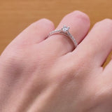 RING WITH STANA DIAMONDS