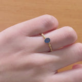 BAGUE TRESSÉE AVEC SAPHIR HENE