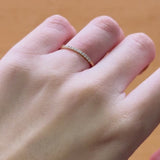 ANILLO MEDIA ALIANZA CON DIAMANTES 0.10 QUILATES FABIOLA