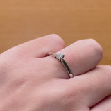 ANILLO SOLITARIO CON DIAMANTE 0.11 QUILATES FRANZI