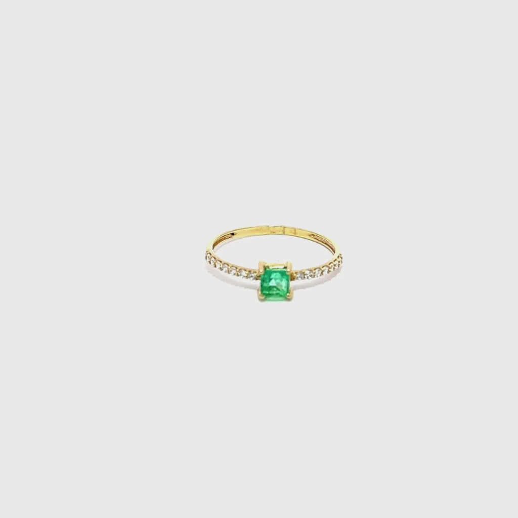 Anillo Oro 18 kilates esmeralda y circonitas Nora