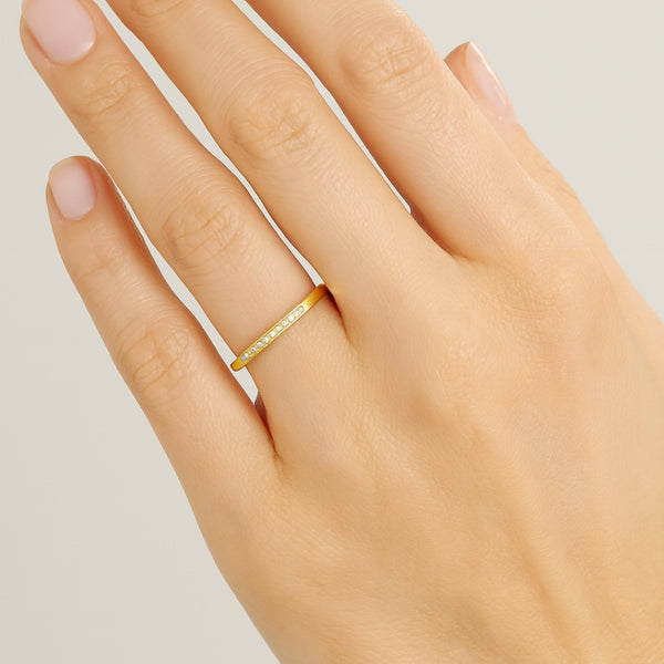 ANILLO MEDIA ALIANZA CON DIAMANTES 0.063 QUILATES TACEY
