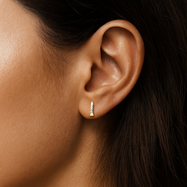 PIERCING OREJA FLECHA CON CIRCONITAS ZAINA